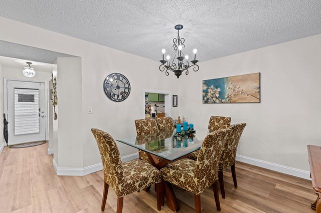 6095 N Sabal Palm Boulevard 207, Tamarac, FL 33319