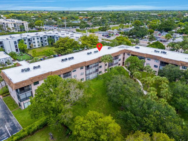6095 N Sabal Palm Boulevard 207, Tamarac, FL 33319