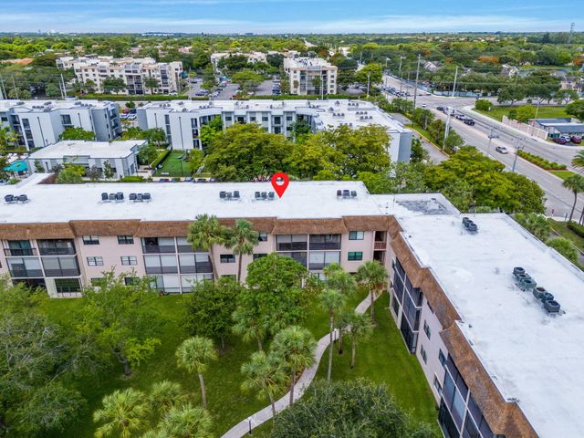 6095 N Sabal Palm Boulevard 207, Tamarac, FL 33319