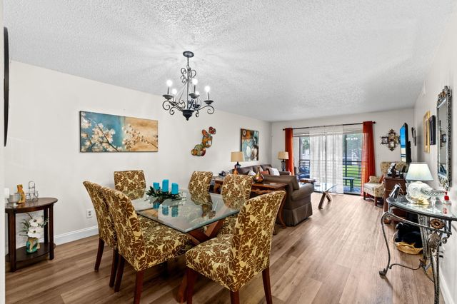 6095 N Sabal Palm Boulevard 207, Tamarac, FL 33319