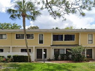 7902 LOS ROBLES Court, Jacksonville, FL 32256