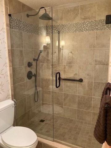 1800 Clairmont Lake A428, Decatur, GA 30033