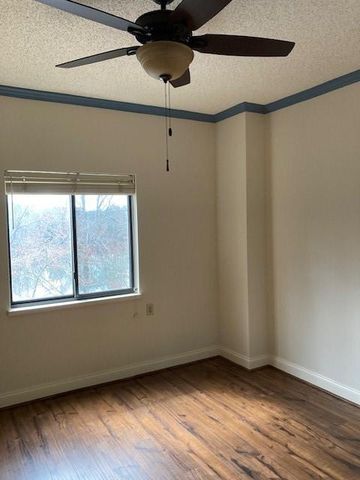 1800 Clairmont Lake A428, Decatur, GA 30033