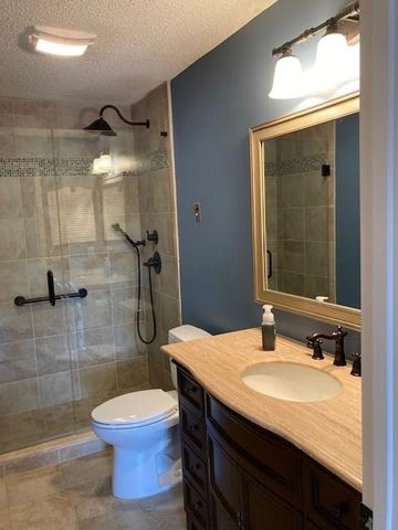 1800 Clairmont Lake A428, Decatur, GA 30033