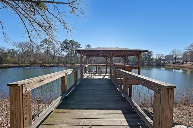 1800 Clairmont Lake A428, Decatur, GA 30033