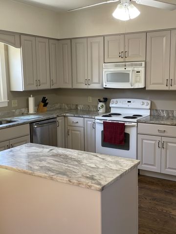 1505 Holmes Cir, Franklin, TN 37064