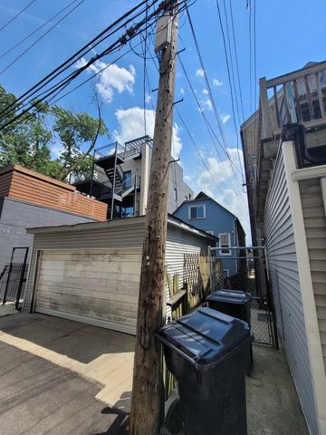 1636 W Augusta Boulevard, Chicago, IL 60622