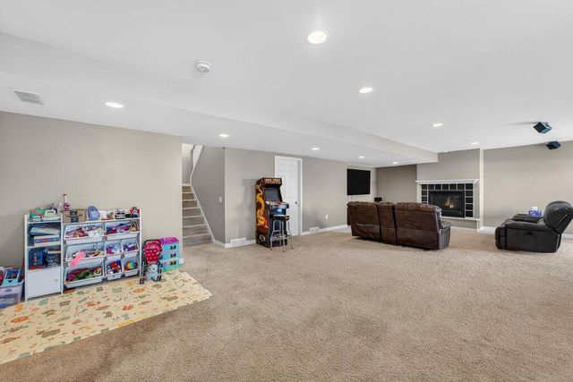 3921 Ambleside Drive, Madison, WI 53719