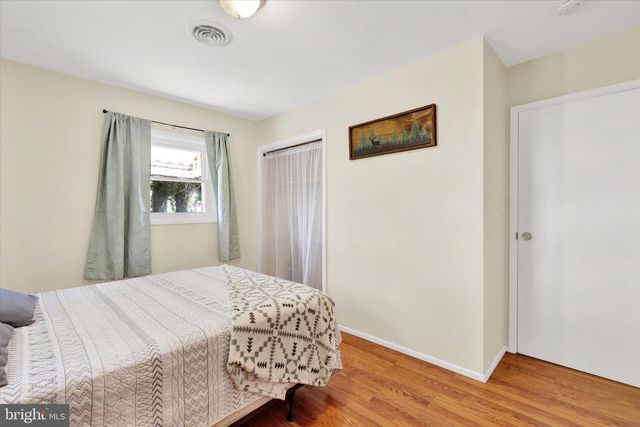 1 LINCOLN DR, Fayetteville, PA 17222