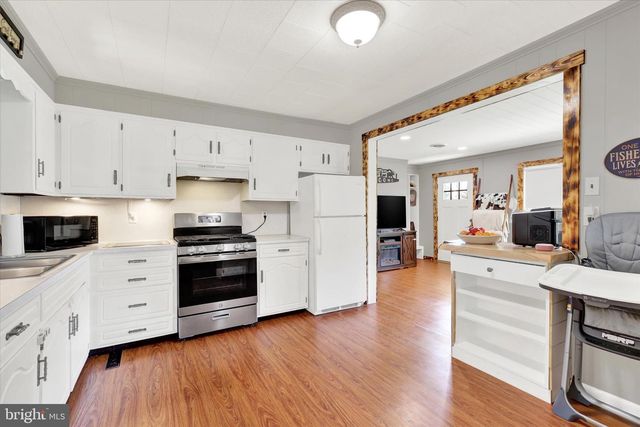 1 LINCOLN DR, Fayetteville, PA 17222
