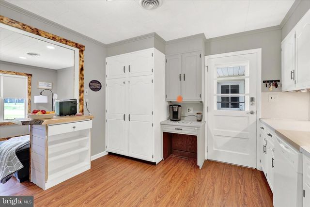 1 LINCOLN DR, Fayetteville, PA 17222