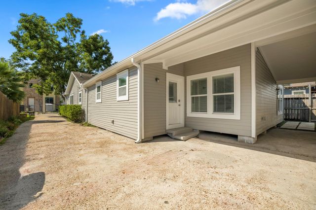 829 E 27th Street, Houston, TX 77009