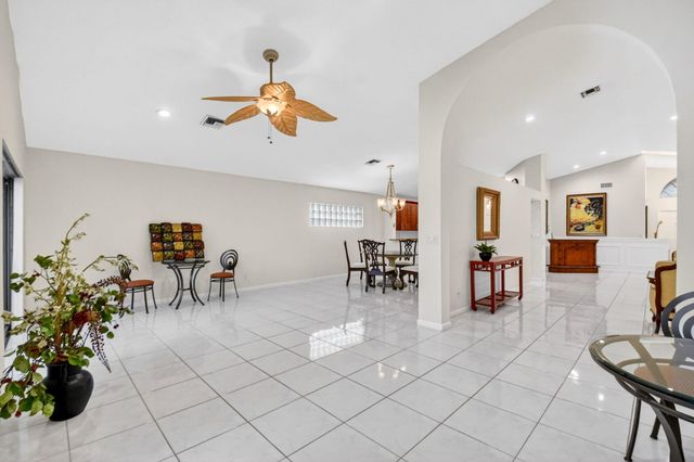 6345 Coral Reef Terrace, Boynton Beach, FL 33437