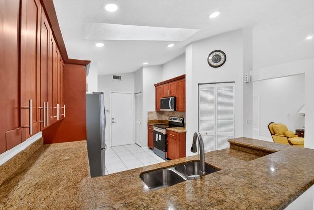 6345 Coral Reef Terrace, Boynton Beach, FL 33437