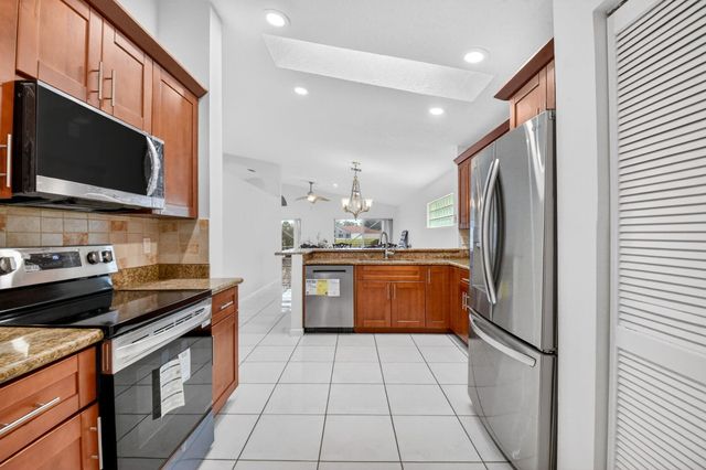 6345 Coral Reef Terrace, Boynton Beach, FL 33437