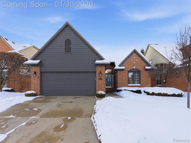 43579 Inglenook Court 38, Sterling Heights, MI 48314