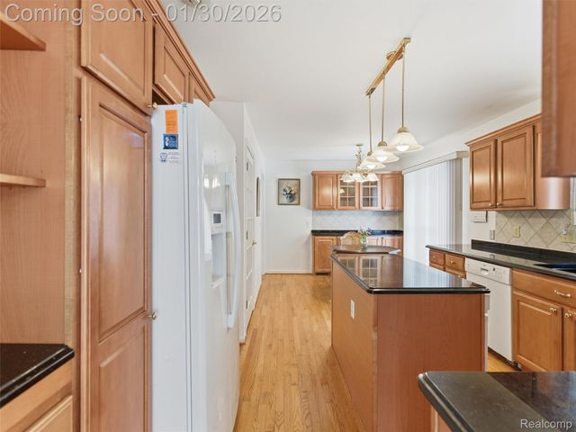 43579 Inglenook Court 38, Sterling Heights, MI 48314