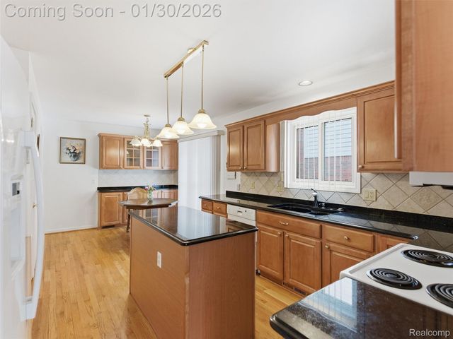 43579 Inglenook Court 38, Sterling Heights, MI 48314