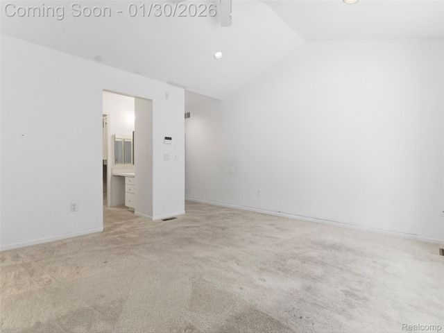 43579 Inglenook Court 38, Sterling Heights, MI 48314