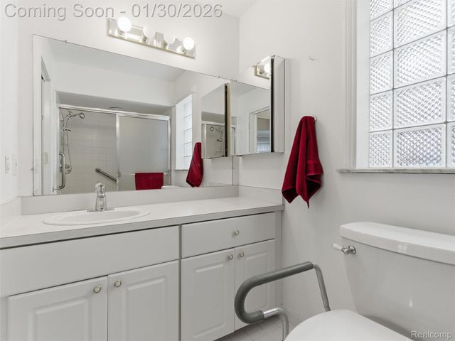 43579 Inglenook Court 38, Sterling Heights, MI 48314