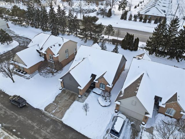 43579 Inglenook Court 38, Sterling Heights, MI 48314