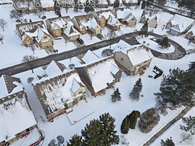 43579 Inglenook Court 38, Sterling Heights, MI 48314