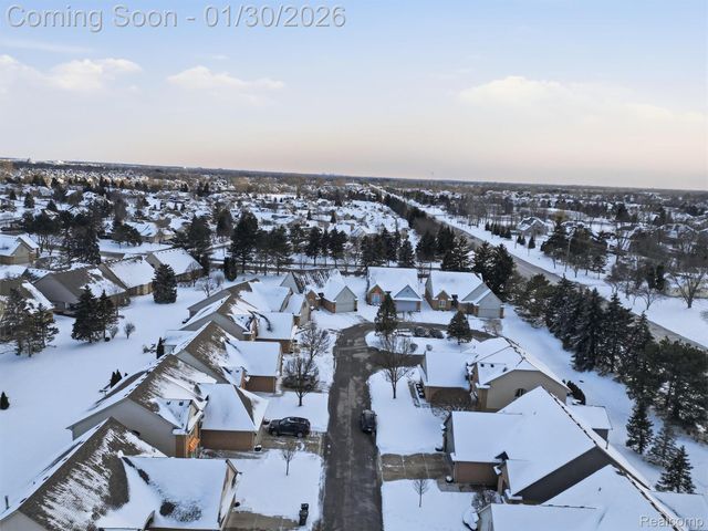 43579 Inglenook Court 38, Sterling Heights, MI 48314