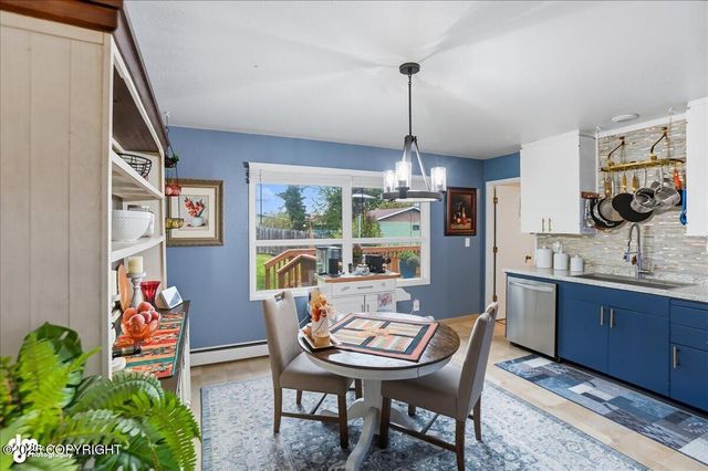 334 Fern Lane, Anchorage, AK 99504