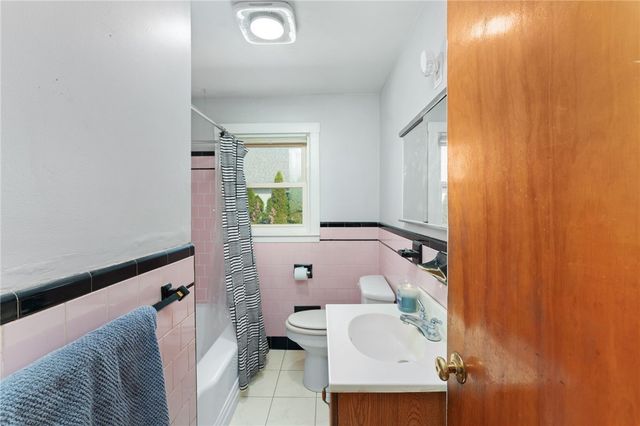 75 Northup Street, Warwick, RI 02889