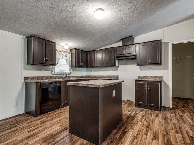355370 E 970 Road, Sparks, OK 74869