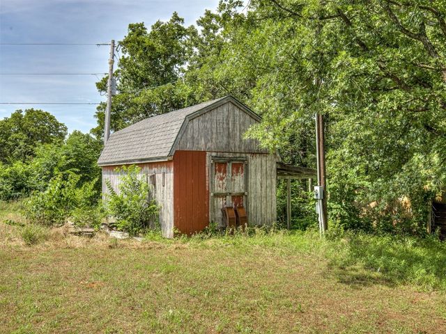 355370 E 970 Road, Sparks, OK 74869