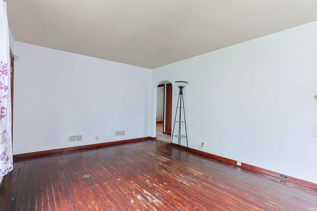 1850 Johnson Street, South Bend, IN 46628