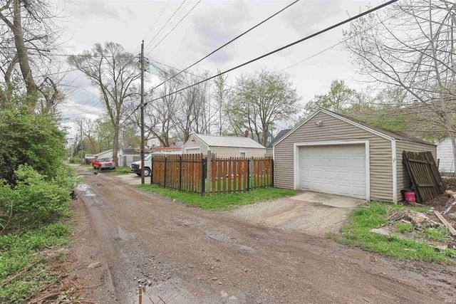 1850 Johnson Street, South Bend, IN 46628