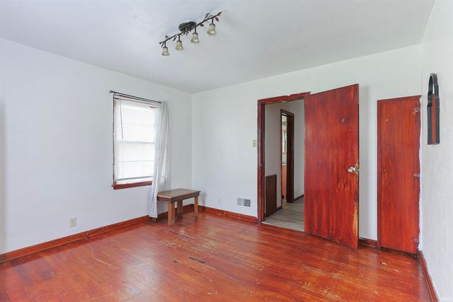 1850 Johnson Street, South Bend, IN 46628