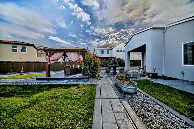 2931 Granger St, Tracy, CA 95377