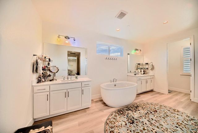 2931 Granger St, Tracy, CA 95377