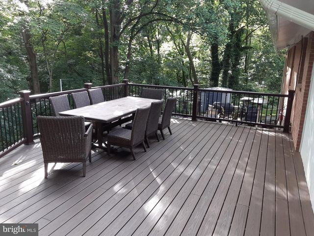 5236 AMPTHILL DR, Alexandria, VA 22312