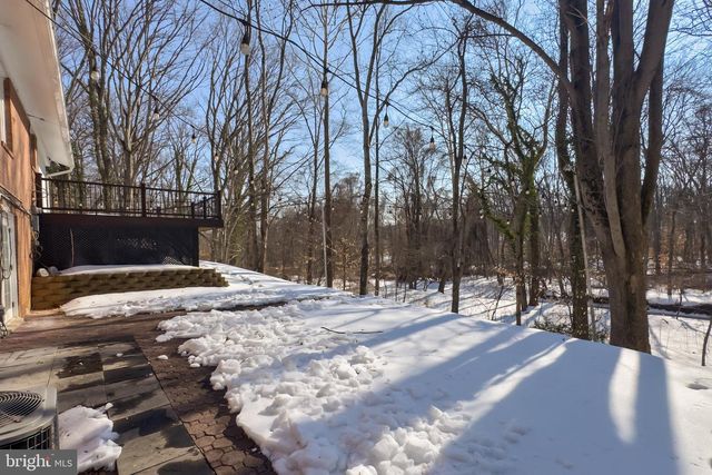 5236 AMPTHILL DR, Alexandria, VA 22312