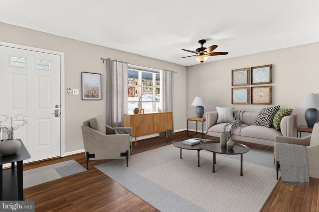 5236 AMPTHILL DR, Alexandria, VA 22312