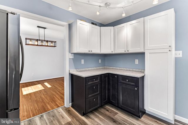 5236 AMPTHILL DR, Alexandria, VA 22312