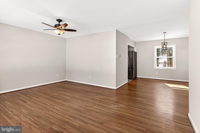 5236 AMPTHILL DR, Alexandria, VA 22312