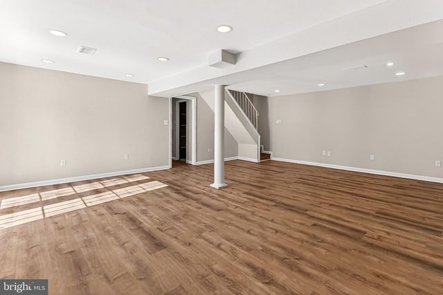 5236 AMPTHILL DR, Alexandria, VA 22312