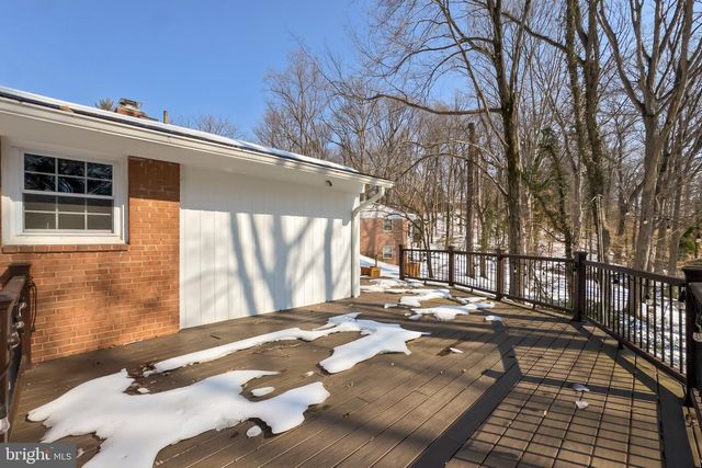 5236 AMPTHILL DR, Alexandria, VA 22312