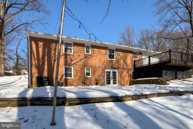 5236 AMPTHILL DR, Alexandria, VA 22312