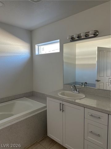 2570 Apricot Lane, Las Vegas, NV 89108