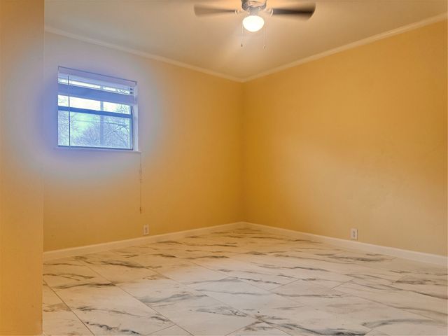 914 W Hunt Street, Sherman, TX 75092