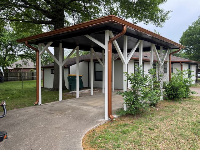 914 W Hunt Street, Sherman, TX 75092