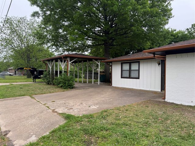 914 W Hunt Street, Sherman, TX 75092