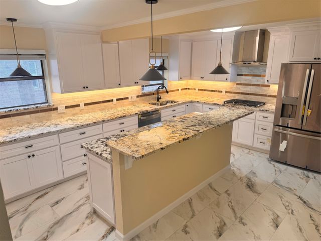 914 W Hunt Street, Sherman, TX 75092