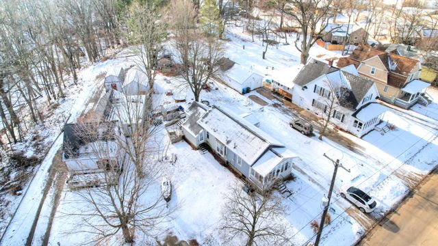 1389 W Laketon Avenue, Muskegon City, MI 49441